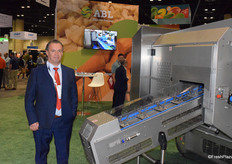 Silvio Malagoli from A.B.L. have a new Peeling machine for the butternut squash